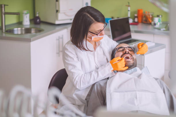 Best Walk-In Emergency Dental Services in Fruitville, FL